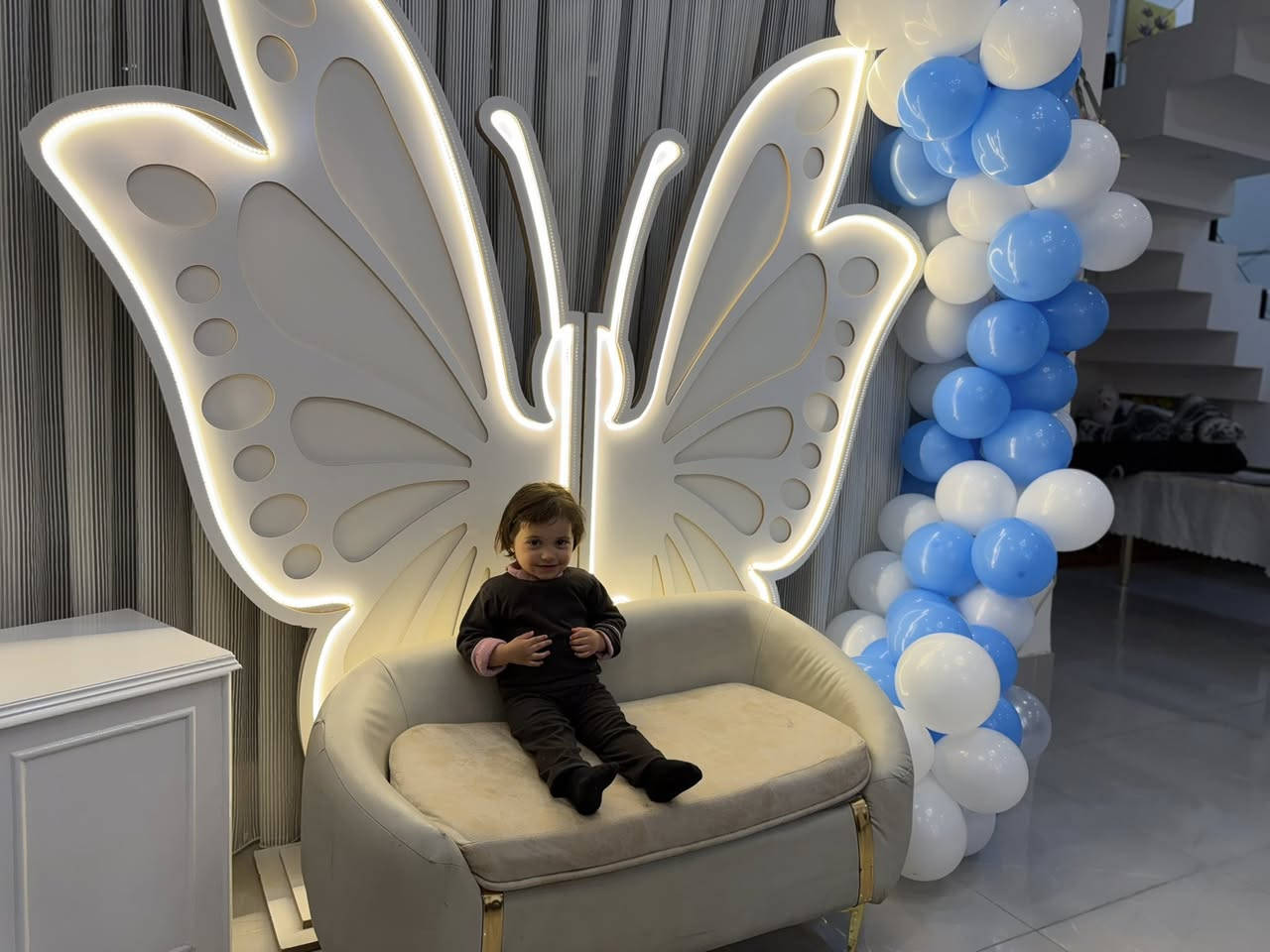 سجاد الزاملي حبيبي ابو داي داي 
الف الف مبروك يارب ميلاد سعيد عليكم 
وختان مبارك انشاءلله يتربون بعزكم و دلالكم يارب

محمد احمد لتأجير كوشات الأعراس و المناسبات كافة

***********
*********** للاستفسار و الحجز
