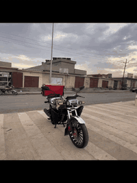 السلام عليكم 
سيفان ضاغطه وزنجيل 200
موديل 2025 الشهر الخامس
نظافة شوف  العين ما عايزه برغي
كهربائيات كامله نگره سلف 
السعر المطلوب 870 وبي مجال بسيط 
مكاني بيجي
*********** 
***********
