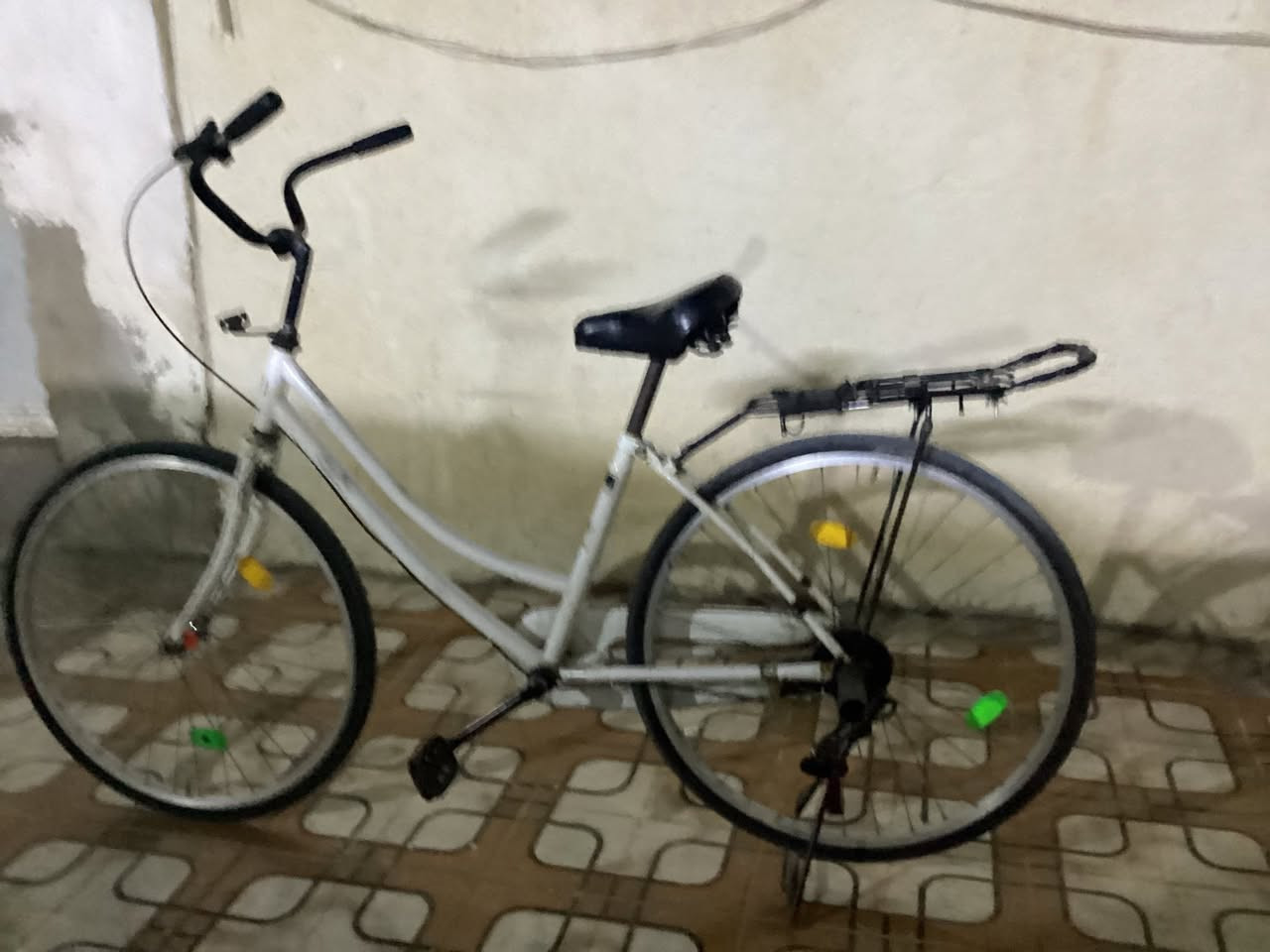 بيسكل للبيع  ويه مداكل 2017ياباني  سعره 70وبي مجال  أو مراوس بيسكل نضيف


**إذا كنت صاحب هذا الإعلان وتريد حذفه لأي سبب، رجاءا أرسل رسالة إلى الدعم الفني**