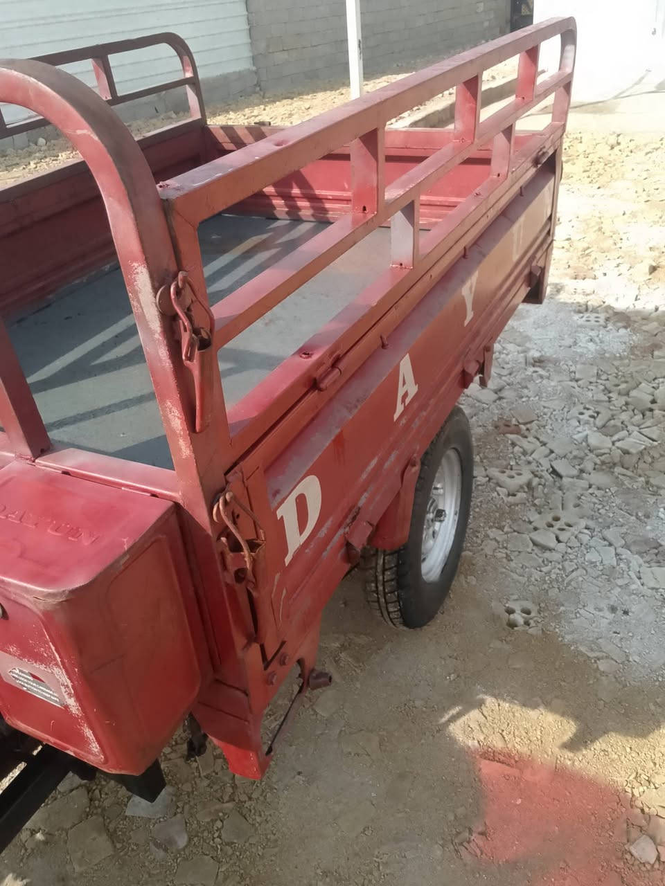 سلام عليكم ستوته دايوان مديل 14علا وضع شركه بلاديه جانت مضمومه اوراق اصليه سعر 850بغداد***********
