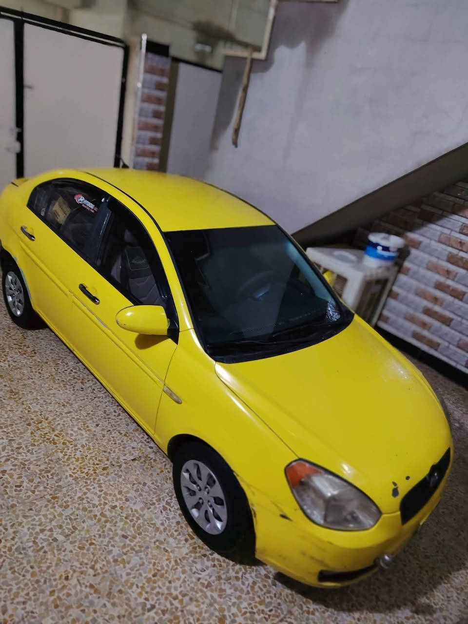 السلام عليكم
اكسن للبيع
وارد كوري،،،،،، بدون ضرر
موديل2009
بيها دفعه خفيفه بقبق الصندوك
محرك يصرف 
كير تواير باتري كلها شرط عده المحرك 
تلكيطات مال تكسي
شاصي +تكم+سكف شرط 
والكشر كدام العين 
السعر 95بيها مجال للطيبين 
الاتصال*********** بي واتساب

‏‪0772 946 2396‬‏
