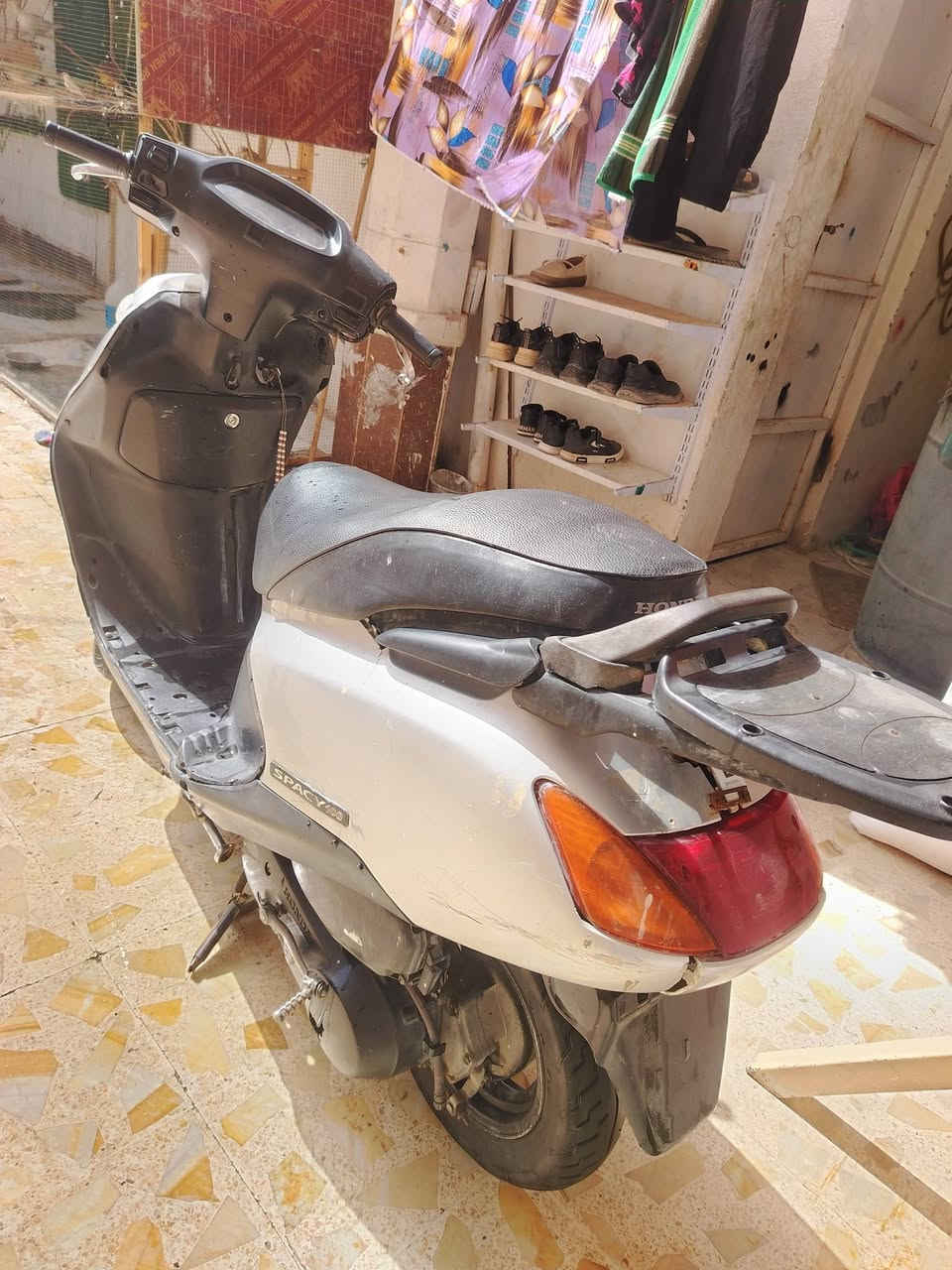 السلام عليكم دراجه سبيسي للبيع شغاله كهربائية شغاله  كفرات اصلي نقص باتري السعر 400وبيه مجال مكاني كوت كفاءات


**إذا كنت صاحب هذا الإعلان وتريد حذفه لأي سبب، رجاءا أرسل رسالة إلى الدعم الفني**