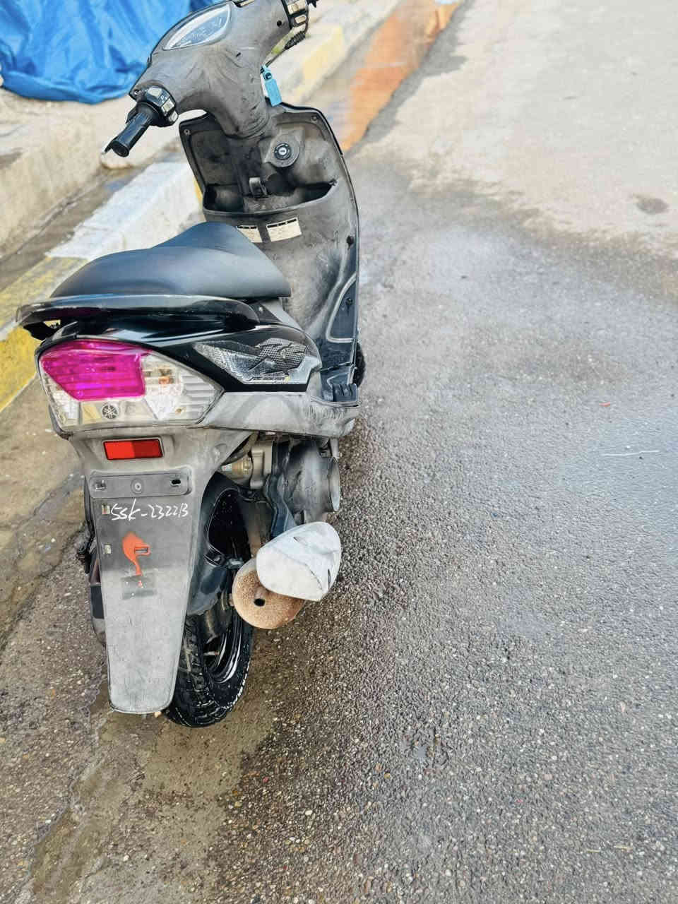 سلام عليكم دراجه ماكس عدله للبيع دراجه نضيفه مكينه ما مفتوحه معدل خير من الله شلعه ستان صفح ستان تعليك شاير شعاله ماكن حسينيهمال راجديه سعر 750رقم ***********
