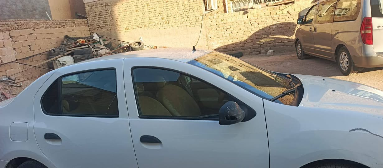 رينو سنبل موديل 16 سياره غاز بنزين رقم بابل جاهزه من كل النواحي بيها بس چاملغات اثنين واحد بارد والثاني  صبغ والباقي كفاله عامه السعر 60وبيها مجال الاستفسار رقم الهاتف ***********
