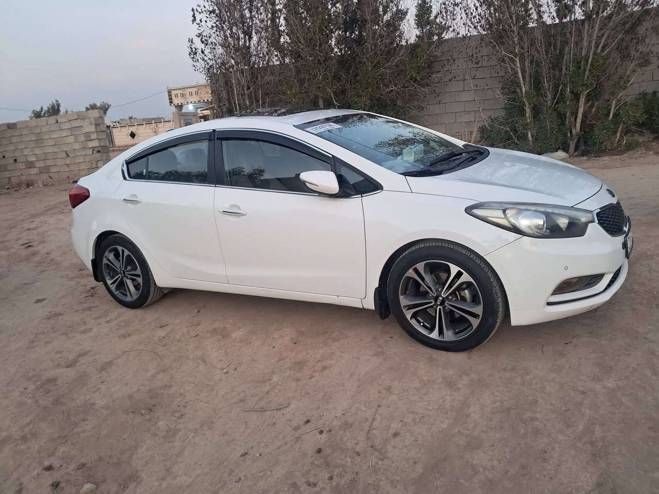 سياراتو 14فول الفول سيارة مال بيت الانتصال على الرقم ***********
