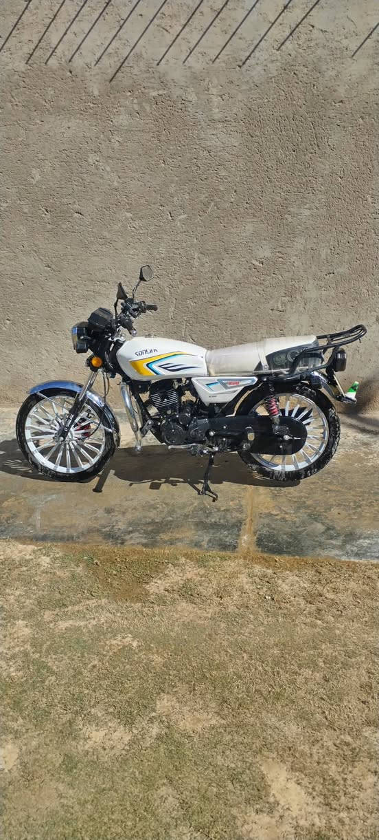 السلام عليكم دراجه 24للبيع وترهم مراوس حسب لقناعه دراجه نضيفه ما ناقصها شي
*********** رقمي ولخاص مفتوح
