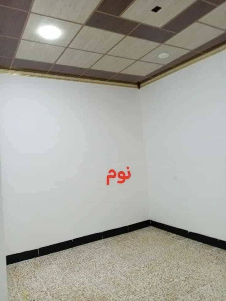 السلام عليكم
بيت للبيع في الموصل حي عدن خلف السوق
بنا حديث 
المساحه 100
البيت فول امفول
الرقم
***********
***********
