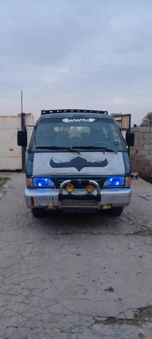 سلام عليكم ورحمه الله وبركاته كيه بسته موديل 95رقم بغداد تحويل مباشر السياره نضيفه تخم تاير صدر جديد مدوشمه اول البارحه جديد شصي مصلح الكدام جيه اليمنه فقط محرك مكفو وكير مكفو السياره بلاديه ما ذب عليه ربع كبل الشارع السعر خاص مكان ابو غريب ***********كورك 0778338496اسيه
