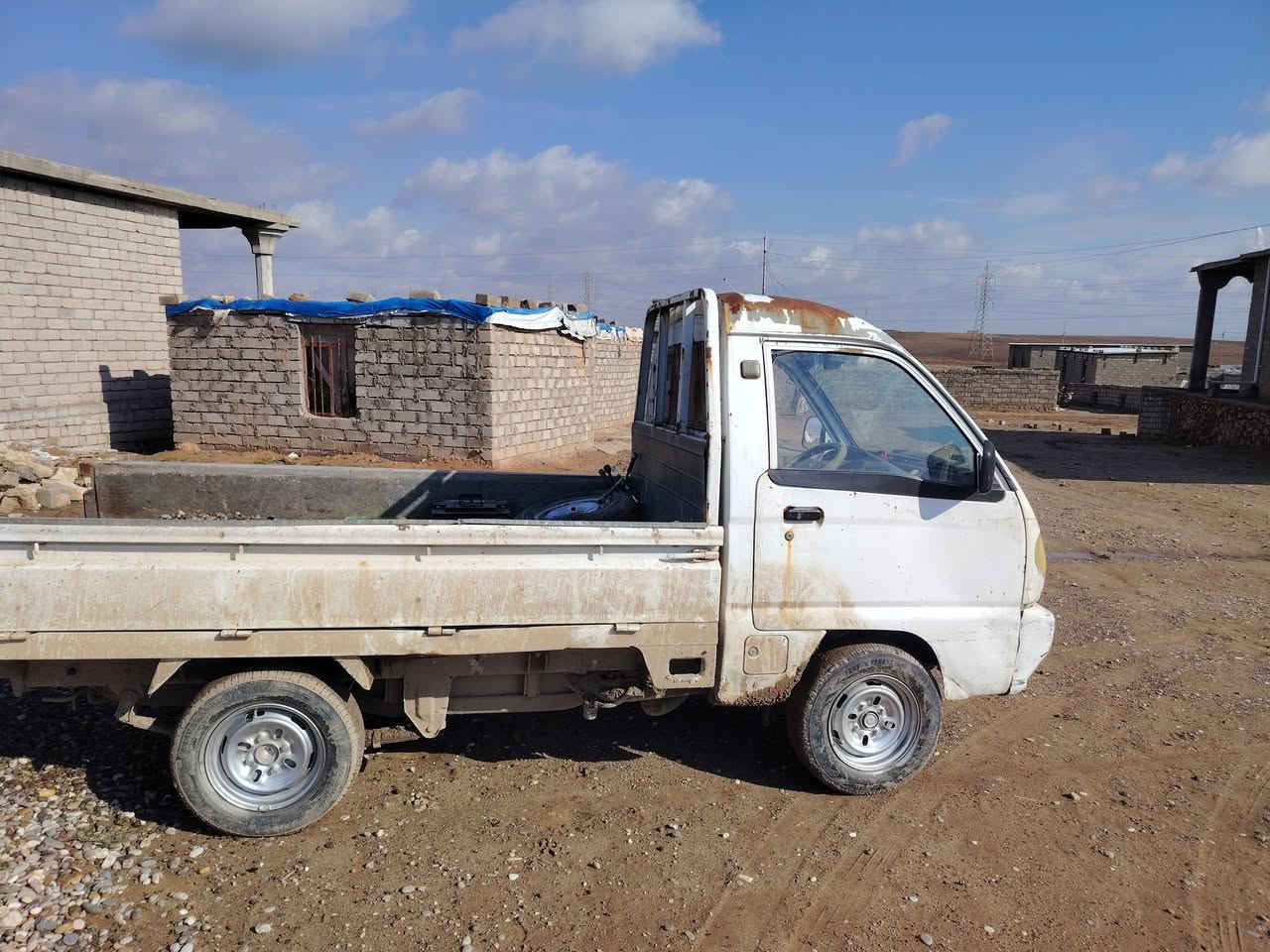 سلام عليكم كيه فاو للبيع
شاصي شرط المحرك بدايت تبخير
سياره بلديه علا وضعه
سعر 13 وبيه مجال رقم الهاتف ***********
