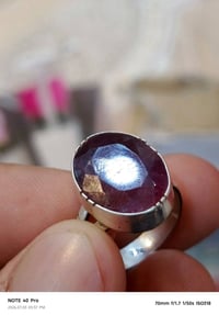 ياقوت أفريقي رمان شرط الفحص  سعره ٥٠ عندي توصيل 07727050300