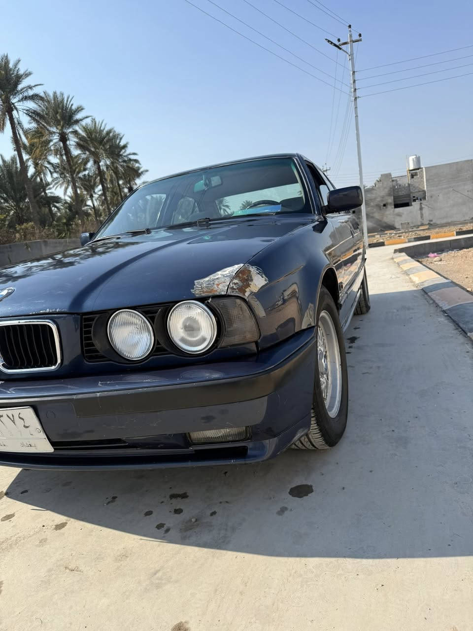 سلام عليكم 

بي ام. حجم. 535. 

موديل ٩١
رقم بغداد. سنوية. ٢٧ 

حداد. ٩٠  بل ١٠٠ 

بجم عريظ. 

محرك ٦ سلندر. مفتوح.  حاوية. جديد شادة 

كير. جديد. 

سيارة. رادلهة شوية. ترتيب. 

السعر. ٥٢. وبيهة مجال. 

عنوان ديالى بعقوبة 

رقم الهاتف ***********
