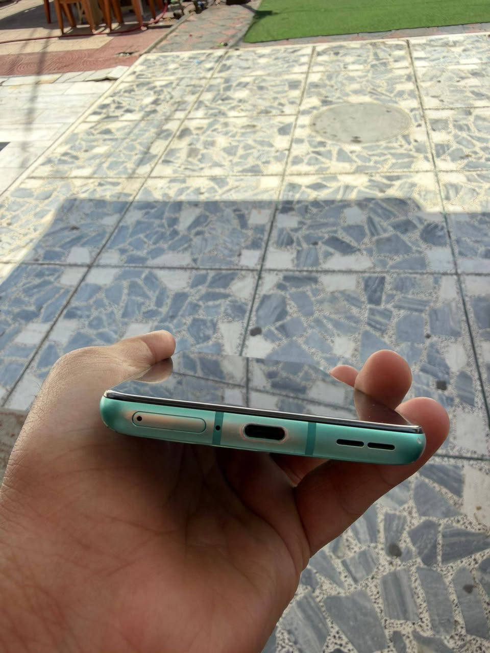 ✅ أبرز مواصفات الوحش OnePlus 8T:
• الذاكرة العملاقة: 256GB تخزين مع 12GB RAM (أداء سلس وبدون تعليق).
• الشاشة: Fluid AMOLED بتردد 120Hz لأسرع تجربة تصفح وألعاب.
• المعالج: Snapdragon 865 الداعم لشبكات الـ 5G.
• كامره 4k 60 اطار  بي فقط هاي لضربه باقي كله مكفول 
مكاني بغداد الكرادة *********** موجود واتساب فقط او مازنجر السعر 130 قفل
