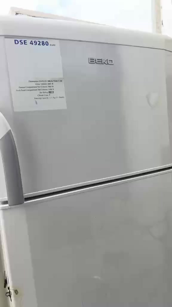 ثلاجه بيكو 20 قدم شغاله  فول سعر200


**إذا كنت صاحب هذا الإعلان وتريد حذفه لأي سبب، رجاءا أرسل رسالة إلى الدعم الفني**