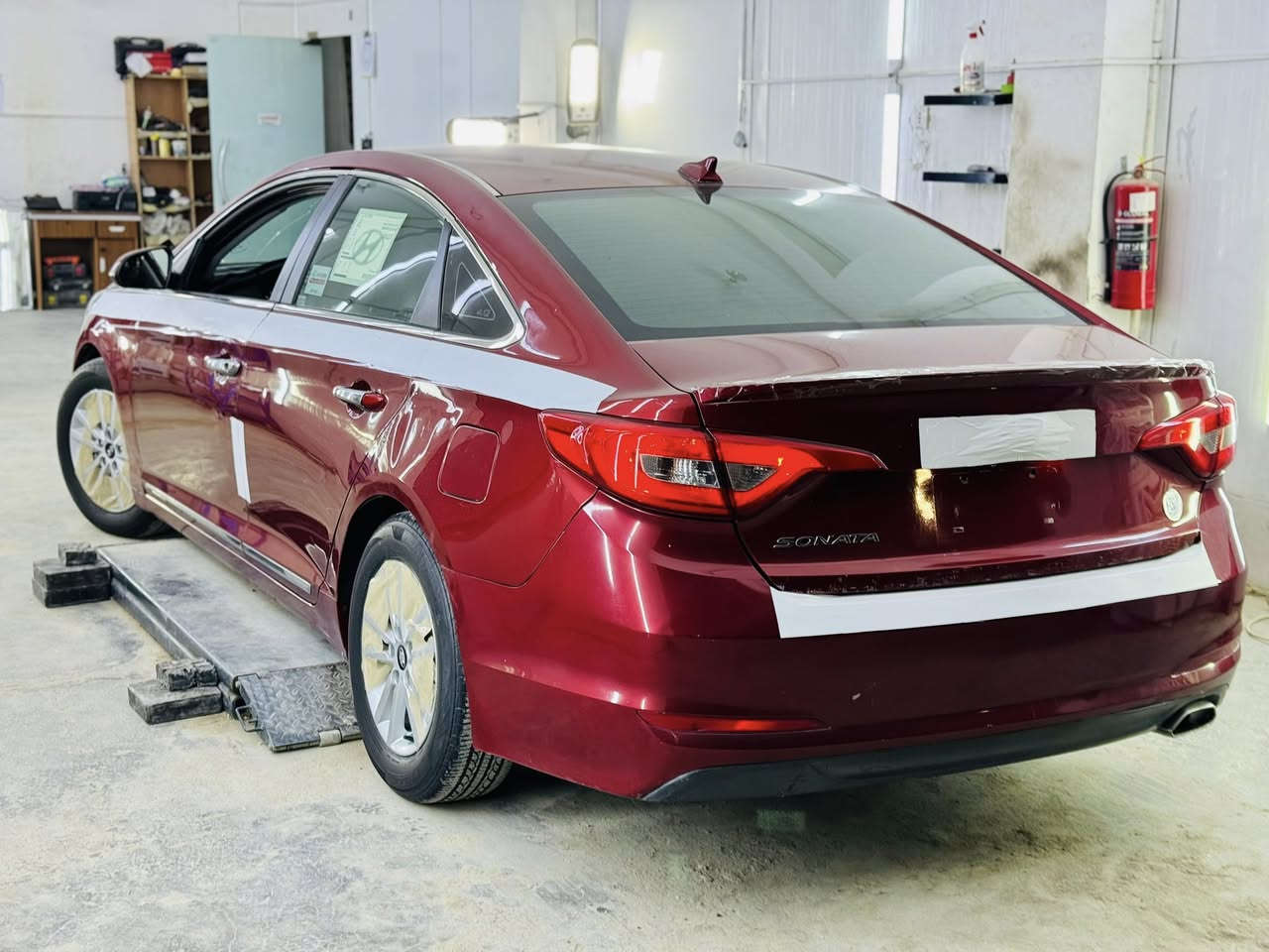 سلام عليكم سوناتا 2015 وارد امريكي ضررها بنيد وجاملغ ايسر سياره حلوه ماشيه 157 الف جاهزه من كلشي كير مكينه تبريد حداديه تخم تاير كله جديد وشرط سعرها 108 وبيها مجال بسيط للشراي للاتصال ‭٠٧٨٢ ١٢٥ ٦٠٤٨‬.   مكان السياره سماوه
