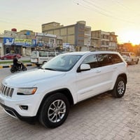 جراند شيروكي • لاريدو • مكينة ٣.٦