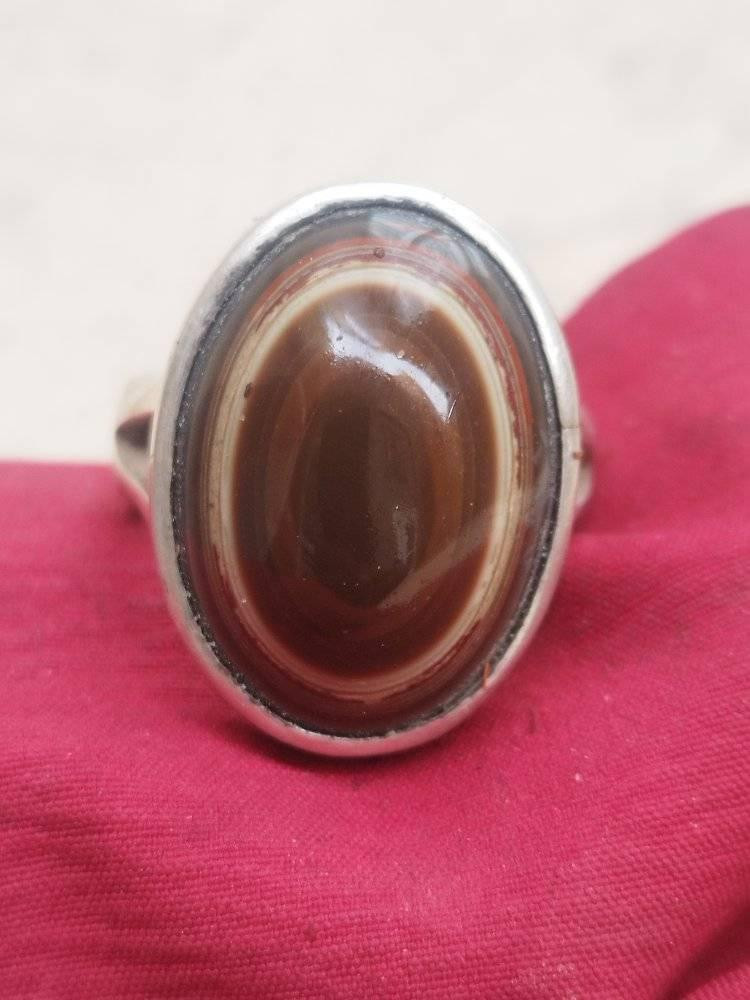 خاتم سليماني دهن ودبس معروف للجادين في مجال الاحجار ملاكط الحجر مخدوم تاخذه تفحصه تراوي اي شكال يتبدل للمحبه والجذب وعقد السان وتسهيل الامور باذن للمهابه والوجاهه باذن الله تعالئ خلاف كلامي يبدل بغيره السعر 100الف قفل مع الختم وتوصيل للاستفسار *********** الميمونة, ميسان
