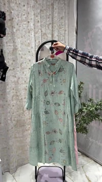 ازياء كشمير • مقاسات M L XL • توصيل