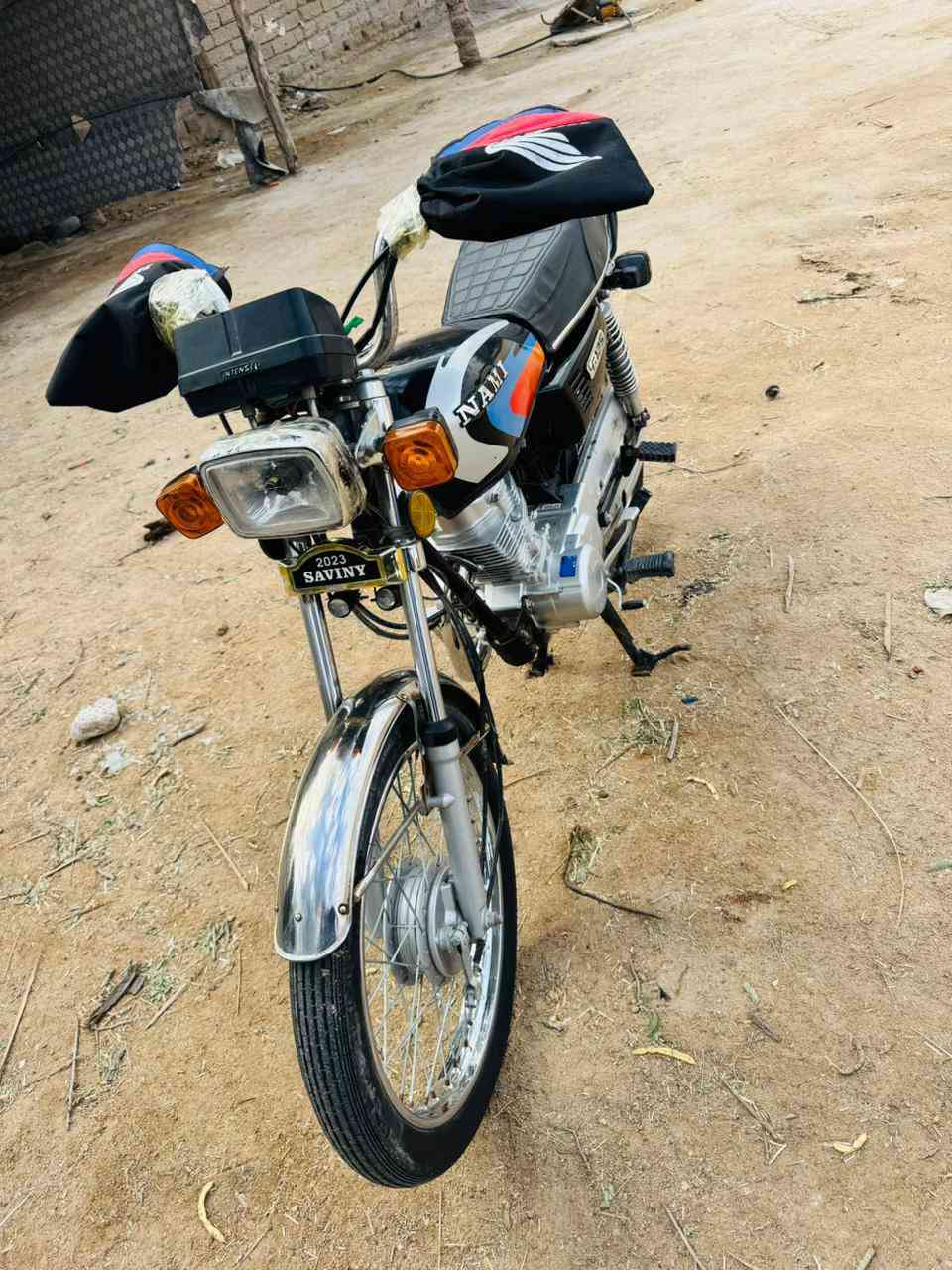 نامة شلامجه اصلي موديل 25
كلك محرك ما مفتوح

 دراجه كاملة ما ناقصها شي

ناصرية سوك الشيوخ 
 سعر خاص 

***********
