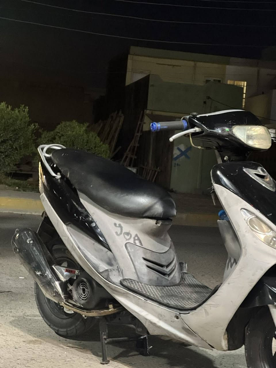 دراجه ماكس منغولي كل عيب مابي مكينه ٥٥ سلف كهرباىيات كلها شغال سعر ٦٠٠ بي مجال مراوسه هم حسب القناعه مكاني كركوك


**إذا كنت صاحب هذا الإعلان وتريد حذفه لأي سبب، رجاءا أرسل رسالة إلى الدعم الفني**