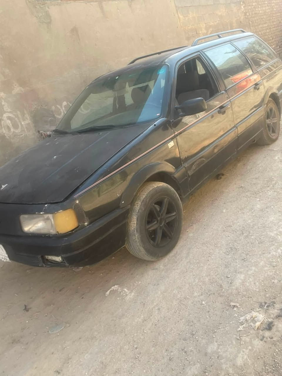 كولف للبيع تحويل صاحبها موجود يريد تحويل سياره شغل و اطلع مكينه خير من الله ناعمه و كشرتها ودواخلها حلوه كلش اي نقص مابيها عارضها ب ٢٠و بيها مجال مكاني بغداد سبع قصور هاتف *********** قابل للمراوس
