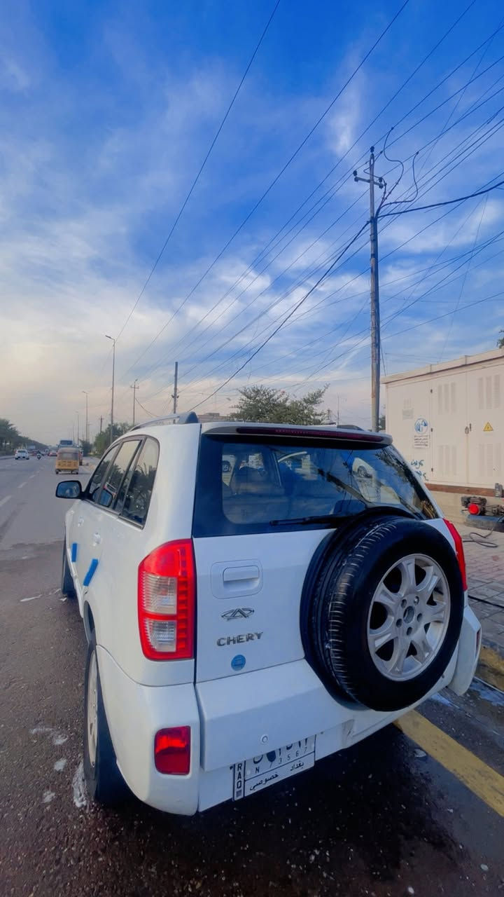 تيكو 2013 بيضه
للبيع مكاني بغداد الطالبيه 

60$سعرها 

سياره مشروع وطني 
فتحه 
شاشه
كير كهربائي 
مكينه خير من الله 
تبريد ثلج 

***********
