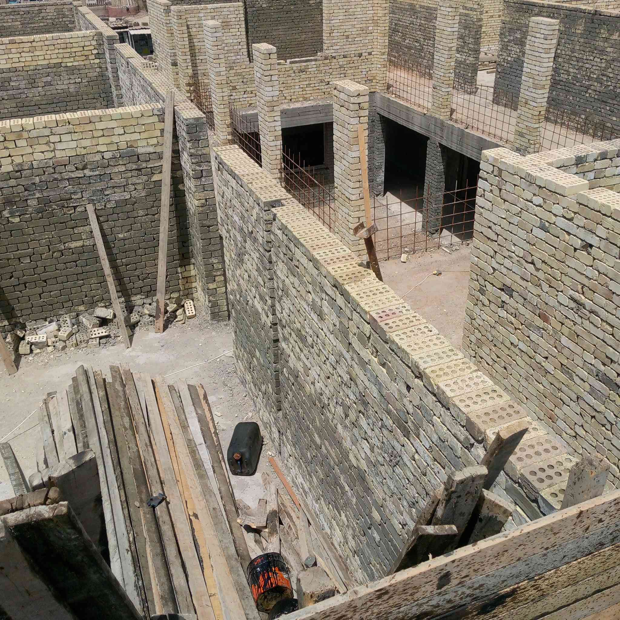 بسم الله الرحمن الرحيم كادر بناء***********
