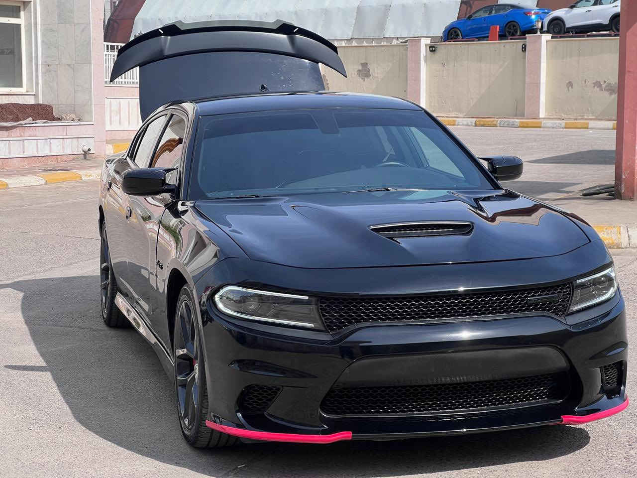 سلام عليكم
جارجر موديل 2023 
رقم دهوك 
RT هيمي 5.7
بدون داخل بدون ايرباك 
سوبر تراك باك 
اسود بلاك 
بصمه تشغيل 
تشغيل عن بعد 
بصمت ابواب 
شفتات استيرن 
كامره 
حساسات
نقط عمياء 
انظمه قياده 
حجر بيئه 
السياره ع وضع الشركه 
السياره احلى من الصور بهواي مناقصها برغي 
تبدل جاملغ امامي عكس السايق نفس اللون 
بدون اي داخل بدون ايرباك 
صبغ جاملغ خلفي من الضلع وانته نازل 
مكان السياره سامراء 
السعر🔥🔥 
*********** واتساب فقط 

‭0771 843 9309‬اتصال + واتساب 
وباقي مواصفات RT معروفه 
للبيع فقط
