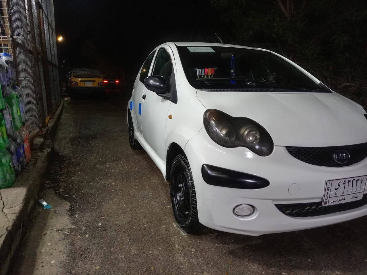 السلام عليكم شباب للبيع بي واي دي f0 رقم بغداد الماني مشروع وطني موديل 2013 سياره جديده جدا بدون حادث بدون صبغ بدون تبديل وضع شركه مكينه كير جديد صدر امامي خلفي جديد تخم تاير جديد تبريد شغال كهربائيات كله شغاله بصمه تشغيل بصمت فتح قفل مركزي السعر 35 وبي مجال بيع فقط شرط التحويل *********** علي مكاني بغداد
