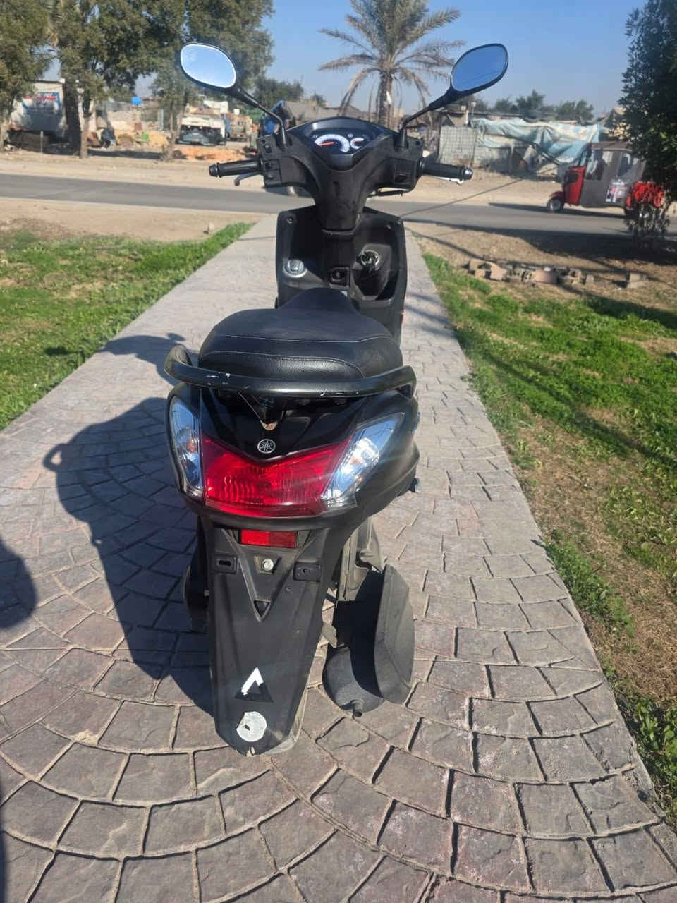 سلام عليكم حبايب دراجه اكزز البيع الله شاهد تقريبا صار شهر او اقل نزلتهه رمبه كفاله من التاير التاير كفاله حتا من الزلق الله شاهد بلجيس  مكينه كفرات كل كفاله بكاني بغداد غزاليه اي ستفسار عل رقم *********** السعر 9ونص وبيهه مجال

