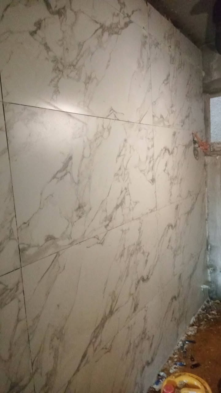 سلام عليكم شتغل تطبيك بورسلين +سيراميك الخالع وتنضيف وتطبيك رقمي ***********
