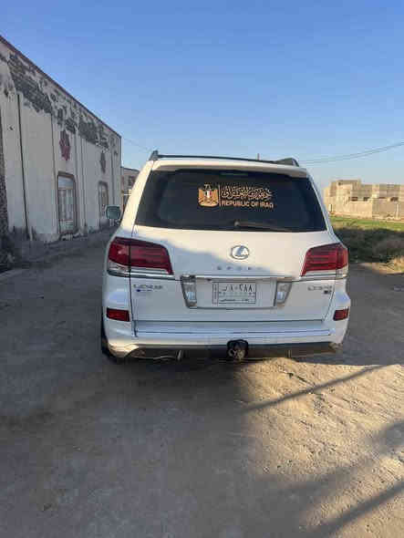 سلام عليكم
لكزز مديل ١٤   sفول مواصفات  رقم بغداد  مكفوله كفاله عامه محرك ٥٧٠٠ السعر ٤٤٠ مراوس بلاندكروز  ١٢ او١٣ او اقل مع الفرق
مكان سماوه الهلال
للتصال ***********
