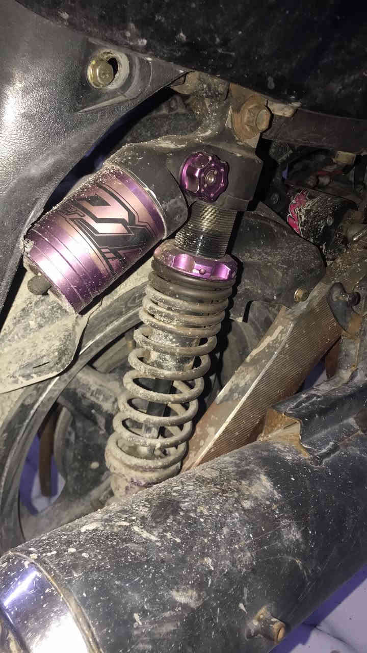 دراجه سكنس نثيه اربعه ولف محرك مشتغله شغل ممتاز بيها دبلات خلفيه وامامي تزويد وبيها سلف تزويدWF وويل رياضي كلجات امامي رياضي قايش ياماها دراجه 600وبيه مجال مكاني بصره شارع الوفود
