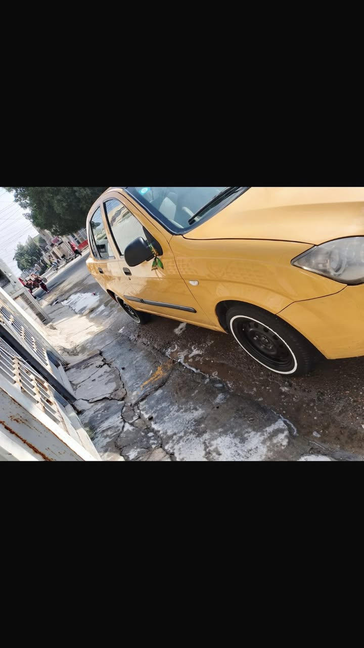 سلام عليكم طيبة 2015 مكفوله من للضربه ولصبغ بيها بس طخه يم قبق البانزين مامصلحه مكينه خير من الله ولكير بس يفلت رابع صدر نص عمر تخم تاير جديد  المكان بغداد الرئاسه شارع 20السعر 42 وبيها مجال بصيط الرقم***********
