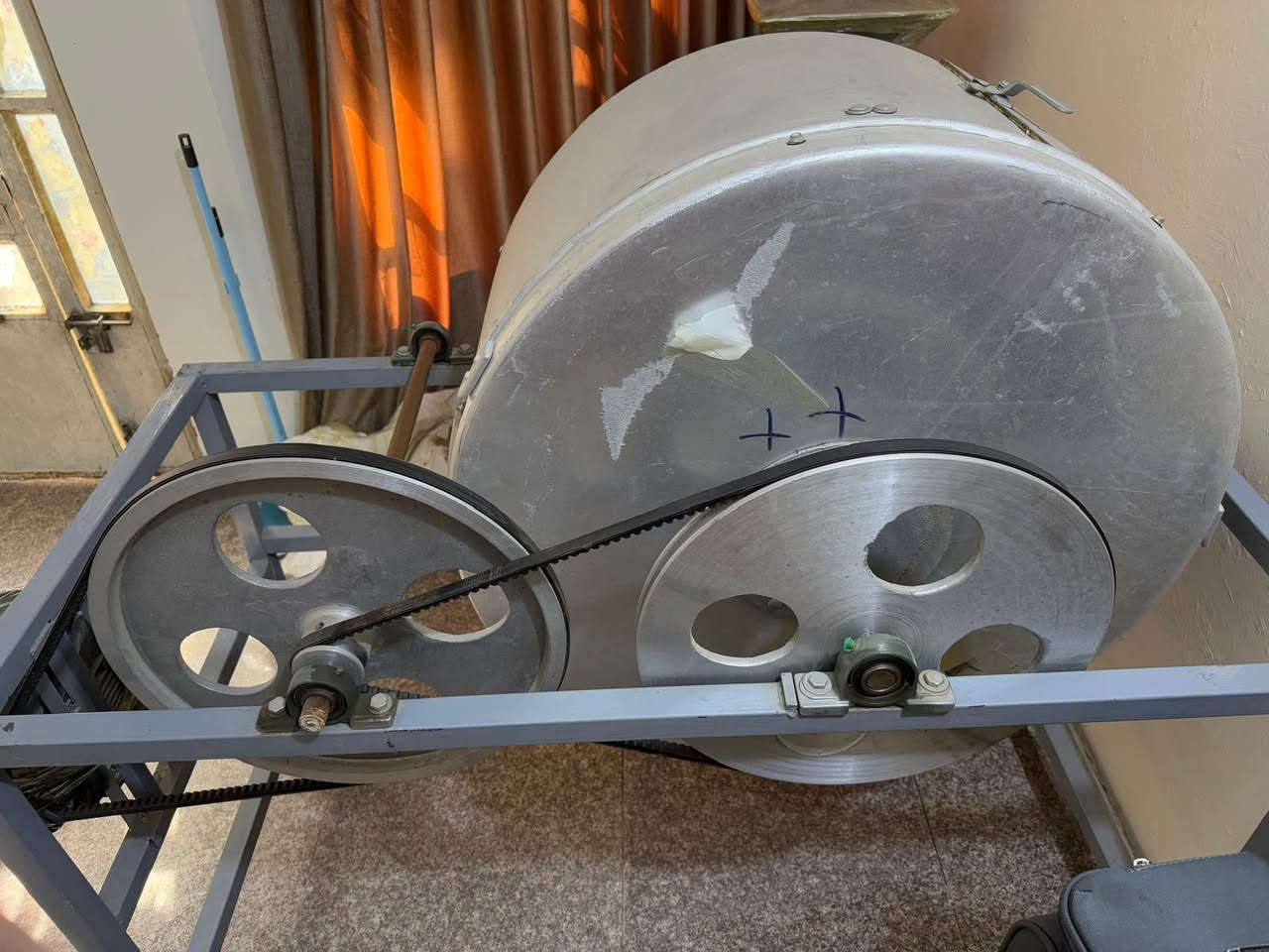 خلاط ومحمصة كرزات وبهارات  غاز سعة ١٠٠ كيلو مستعملة شهر واحد صناعة محلية 009647733302424


**إذا كنت صاحب هذا الإعلان وتريد حذفه لأي سبب، رجاءا أرسل رسالة إلى الدعم الفني**