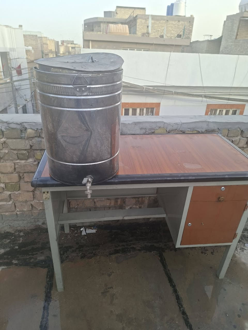 عجانه لولبيه ٢٥ سرعتين واتجاه واحد
عربانه ٦٠×٨٠ 
ميز دخل 
عارضه صمون جرك طول مترتين تشيل ٦ صواني
تسكا حديد 
سماور 
العنوان _بغداد 
الرقم ***********  اتصال فقط فقط فقط 
المو شراي لا يتصل
