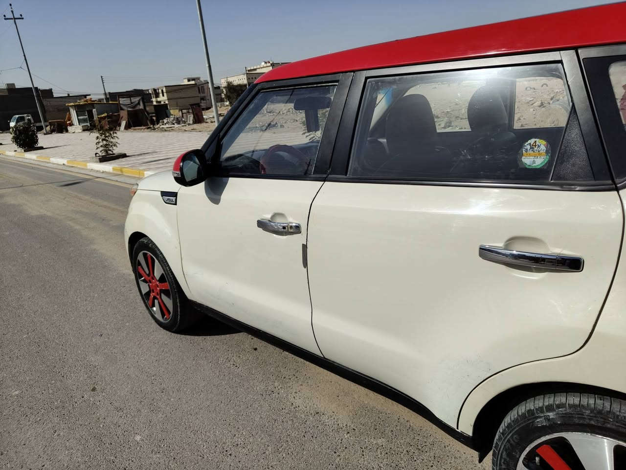 السلام عليكم
صول 2014 رقم كربلاء انكليزي سنويه 2030 مصبوغه عام مكينه 1600كير أوتو كفاله مكينه وكير وحداديه وتبريد ب85 وبيه مجال تحويل مباشر بسمي مكانا كربلاء حي الامن الداخلي شارع طارق الخيكاني قرب محطه البانزين 
***********
