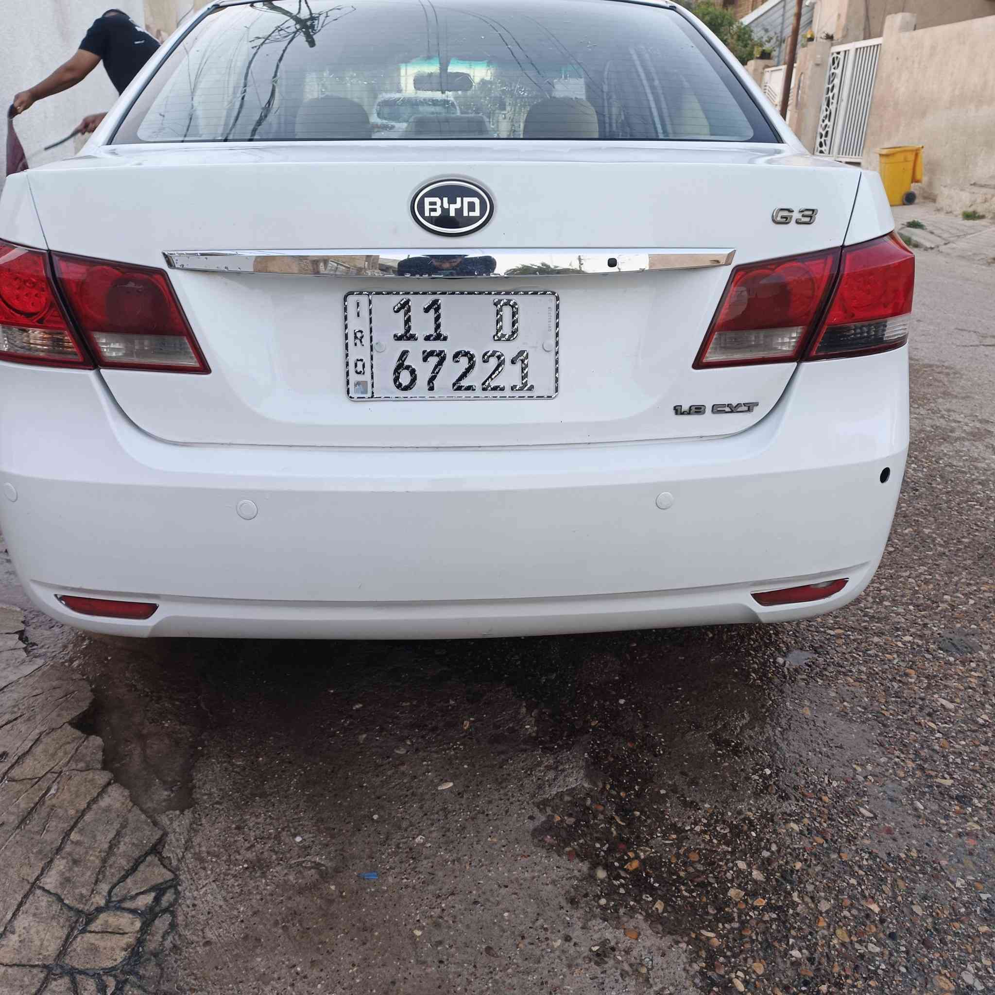 (السلام عليكم)
بي واي دي G3 موديل 2013 كير ومحرك بلاد مكفول اوتوو 
كهربائيات شغاله 
رقم بغداد انكليزي بأسمي تحويل ثاني يوم 
بصمه اشاير بلمري حداديه باتري جديد  تخم تاير جديد
لاضربه لاصبغ بس الهلات الخلفيه معمره        السعر : 58  وبيها مجال بسيط
مكاني واسط ( الكوت)
للأستفسار الأتصال : ***********
واتساب : ***********
