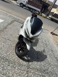 Pcx  جيل ثالث كوري  محرك125cc يولد دراجه كامله مكمله مكفوله كفاله مكين...