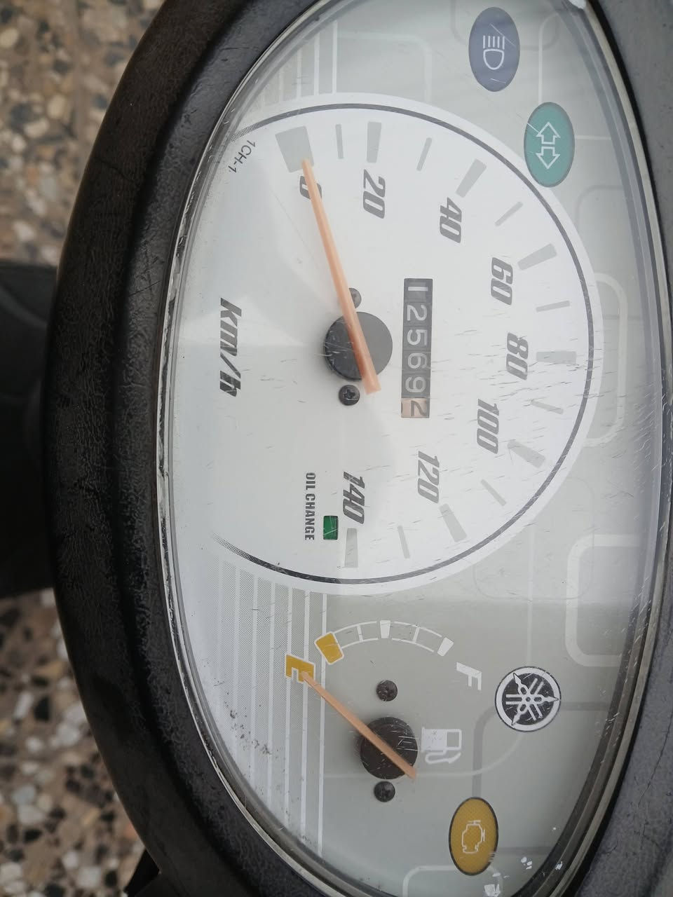 سلام عليكم للبيع دراجة بريز بغبغاء مكفولة كفالة عامة مابيهة نقص ماشية١٢ بعدة علة وضع المعرض السعر ٨٥٠ بيهة مجال بسيط موبايل ***********مكاني بغداد  مستعجل علة بيعتهة
