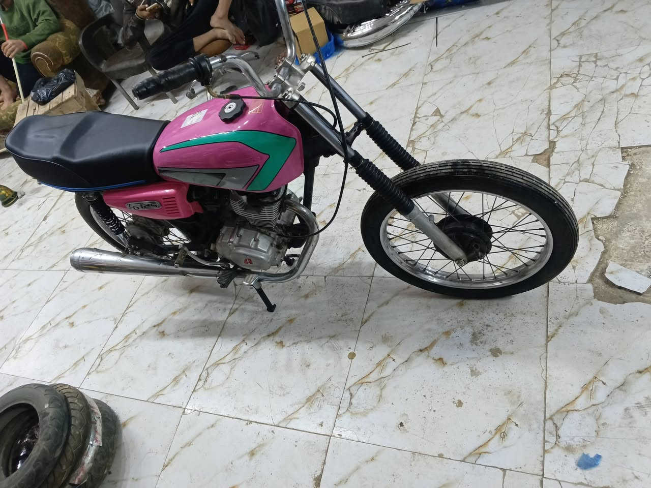 سلام عليكم مرخصت ادمن الكروب
دراجه 4 كير 21 الغراض كله 25 الدراجه كلك 
مال مزاد مال مزاد 
ملك الدراجات اني 😅
سعر ب 300 
عنوان كوفه 
مفتوحه بس والفات 
امتنس امتنس 
الحب خليه يتصل 
***********
