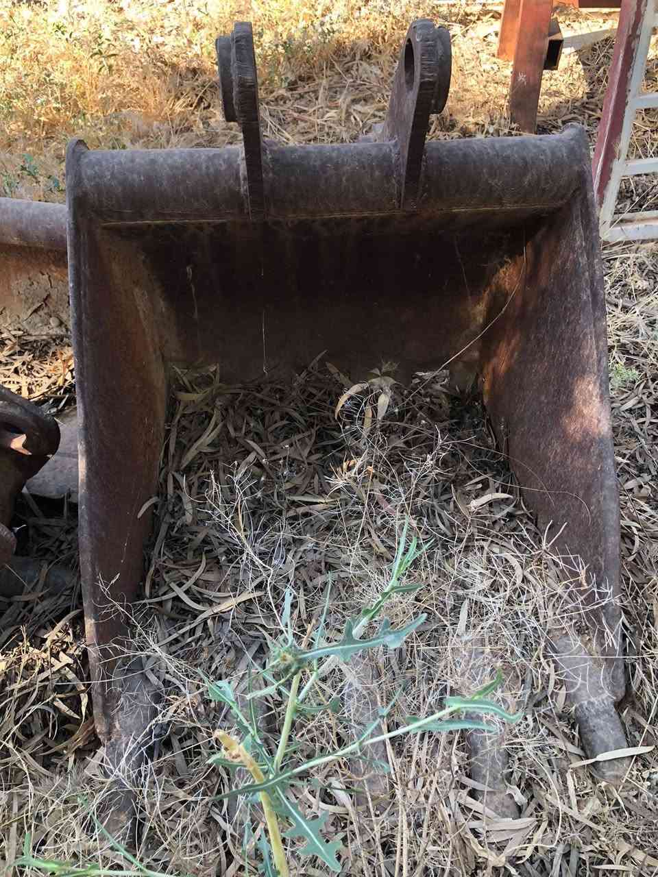 حفاره ادوات للبيع ***********
