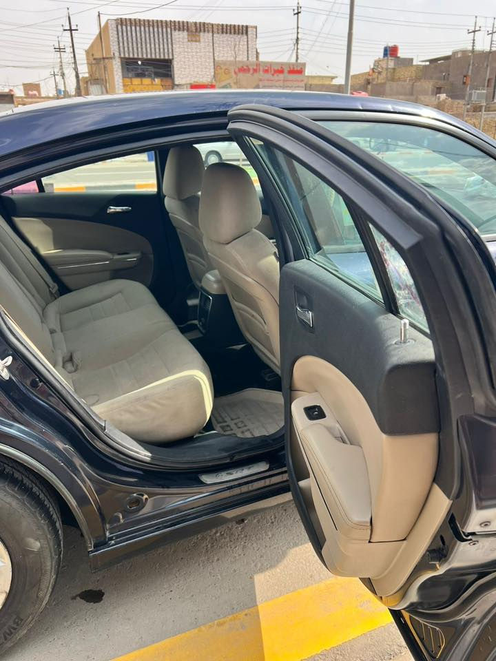 جارجر  للبيع.
موديل ٢٠١٤
كصه جنطه   رقم انكليزي. مع سنويه توئم.  سياره  جديده.  السعر 47  بيها مجال

***********

مكاني ميسان ابرمانة
