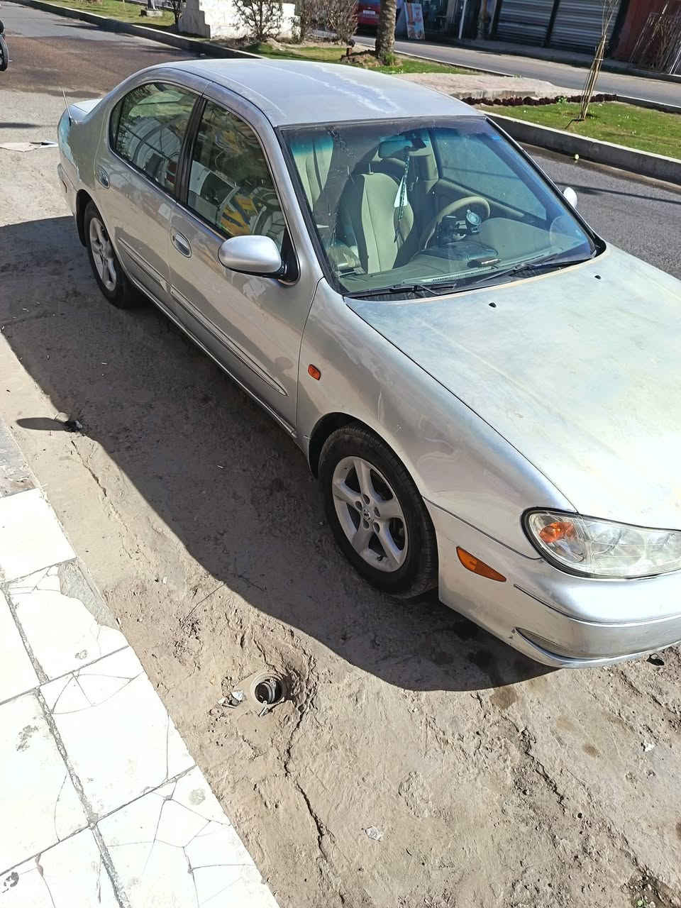 السلام عليكم مكسيما ٢٠٠٣ رقم بغداد باسمي جاهزه من كل شي السعر ٦٨ الاتصال *********** مكاني بغداد
