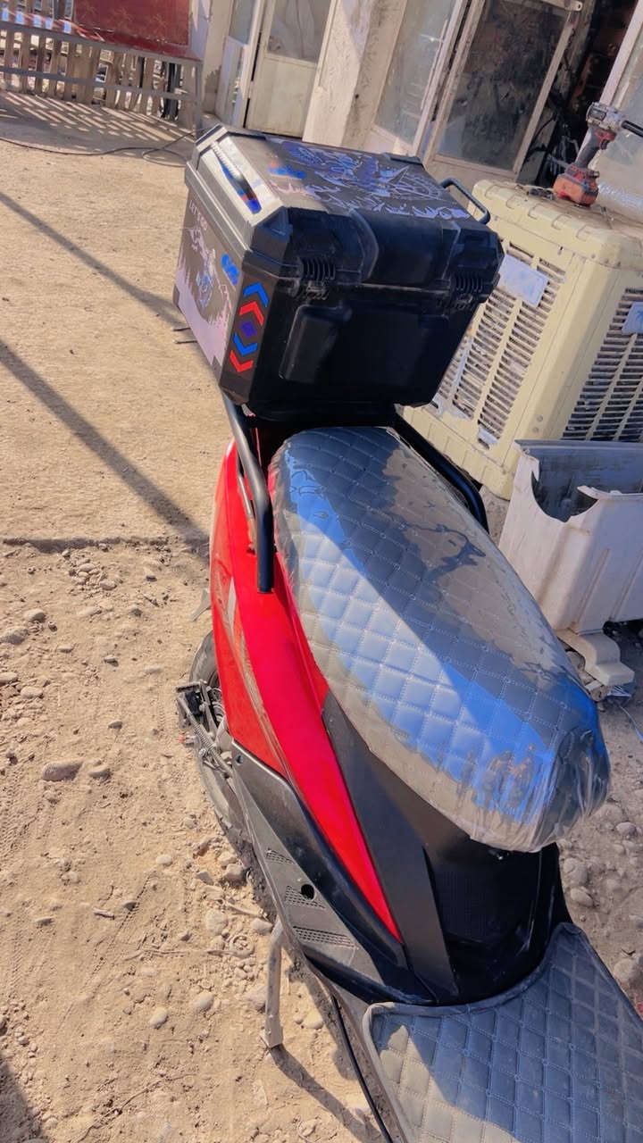 دراجة شحن كهربائية للبيع السعر 375 وبيها مجال ***********
