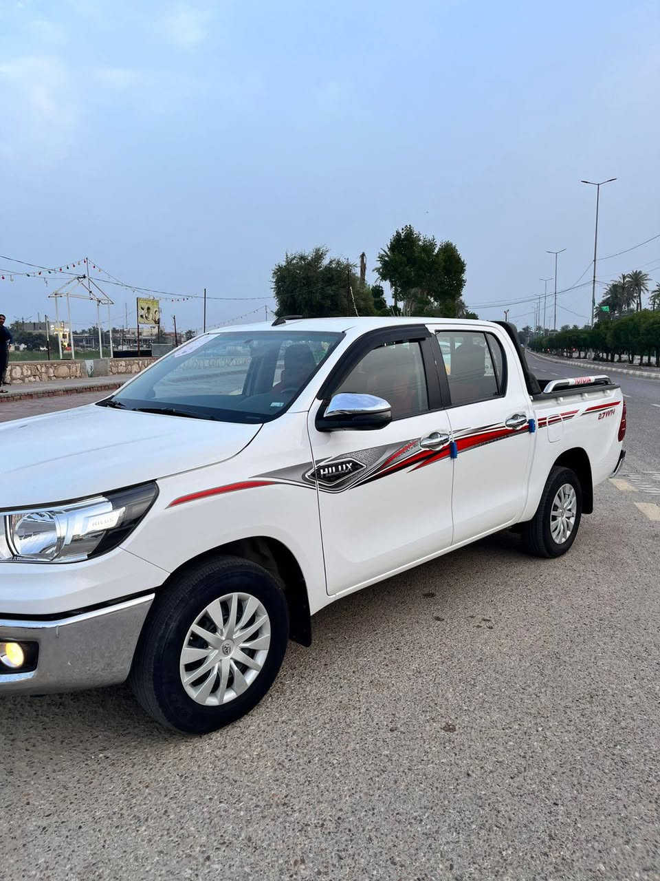 سلام عليكم تيوتا هايلوكس كير عادي باب اول رقم بغداد تحويل مباشر ماشيه 70الف السعر 230وبيها مجال قليل   العنوان ميسان حي الوحده الاسلاميه الاستفسار***********
