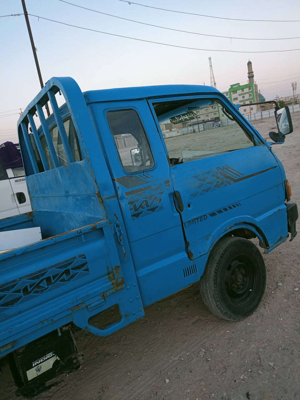 سلام عليكم سياره بنكو موديل 94 للبيع سياره حلوه ونضيفه مال شغل سياره اصوليه واكفلها بكلشي بس راعيها ما اندله مكان البصره سعر 35 وبيها مجال رقم الهاتف ***********
