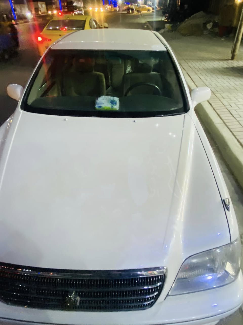 سلام عليكم  ملكه البيع موديل 2000 مكينه ديفور سيارة جديده معنه الكلمه مكان بغداد ***********
