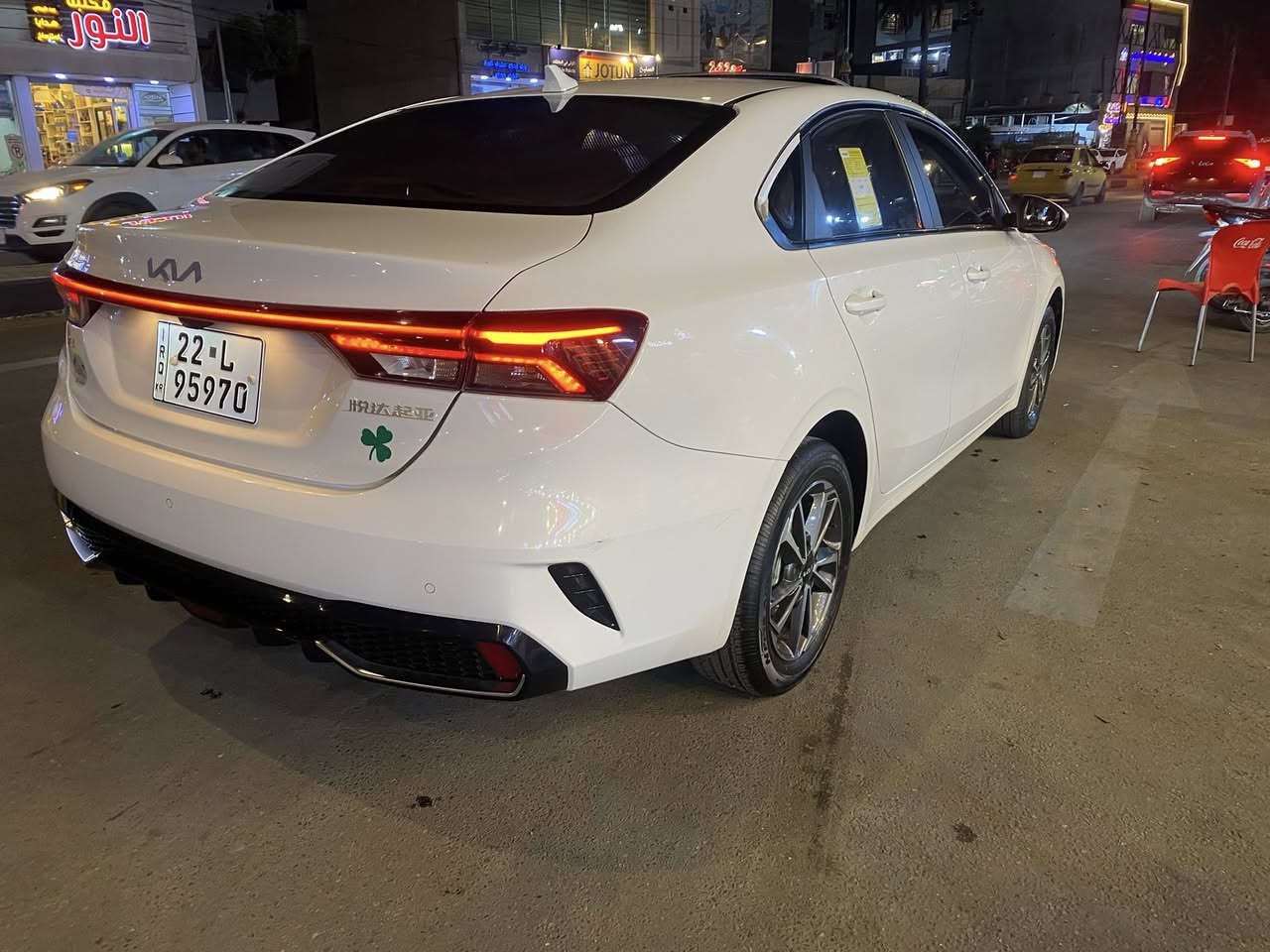 سلام عليكم اخوتي k3موديل ٢٠٢٤ ماشيه ٢٢   الف. سياره بيه باب سايق صبغ وربع دعاميه صبغ وبارد بل  بنيد كد صبعين داكه pDR. مامبين سياره بسمي مال بيت *********** السعر ١٣٦ وبيه مجال بسيط مكانه بغداد صليخ ال٦٠٠
