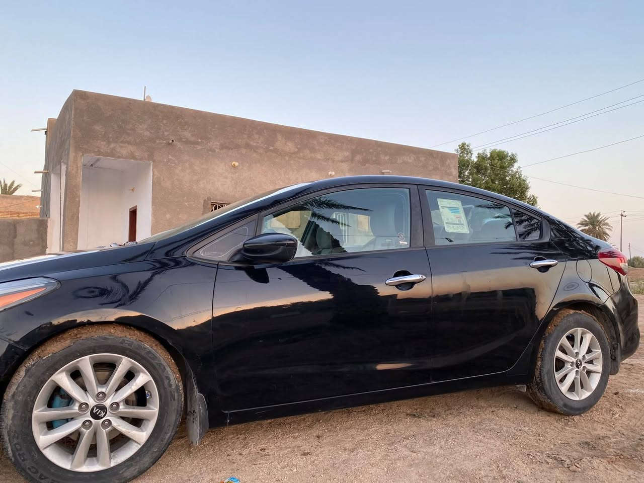 كيه فورتي موديل 17 حره مداور
جاهزه محرك كير حداديه تبريد 
سونار مرفق 
مكان السماوه 
***********
سعر 108 بيه مجال قليل
