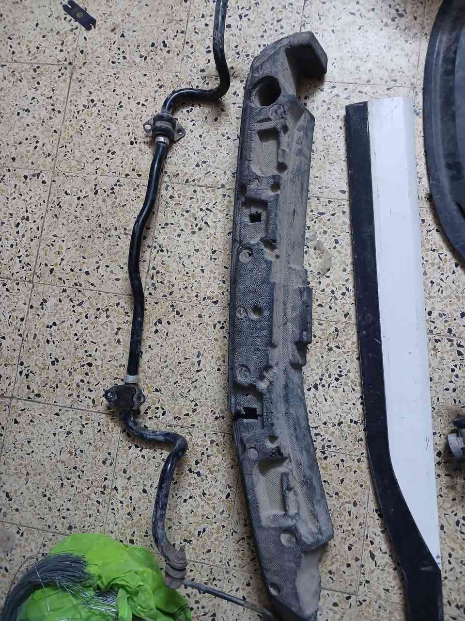 السلام عليكم ادوات وكاله  كيا سلتوس موديل ٢١ مازدات زوج موديل ٢٣ بدون محولات 
العنوان بغداد المشتل
 ***********

